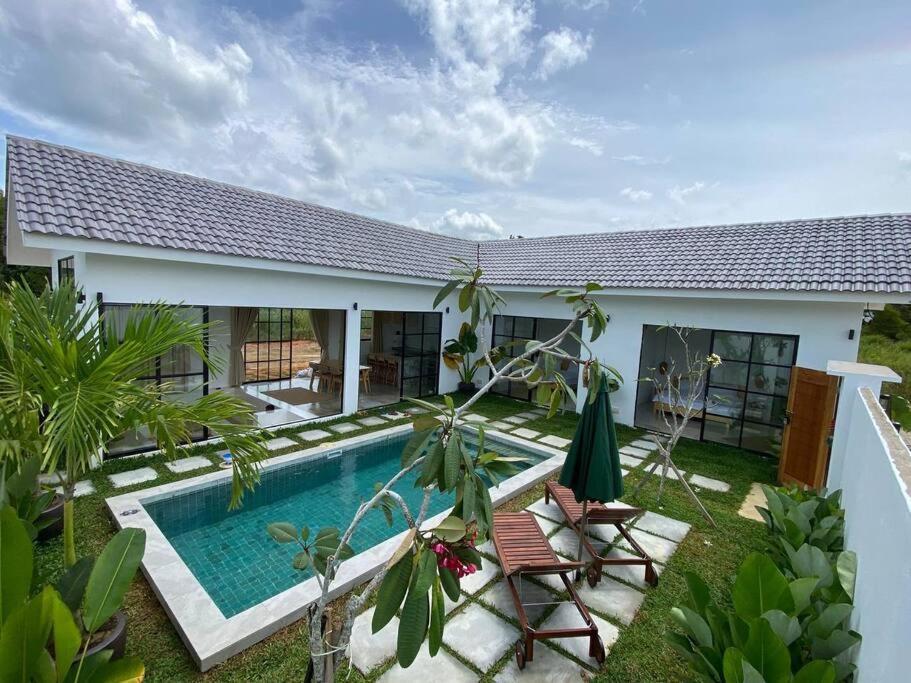 Allure Villa Cempaka Private Pool Kuantan Exteriér fotografie